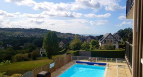 Appartement vue sur mer avec piscine et tennis